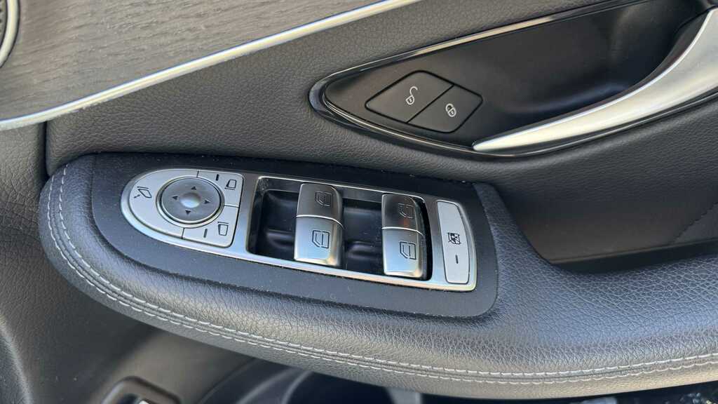 Mercedes-Benz GLC Class 220D 4Matic Amg Line 9G-tronic 2019 White #5