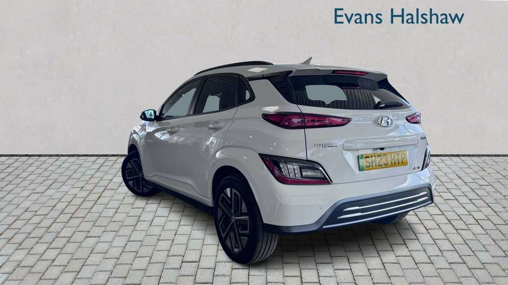 Hyundai Kona 150Kw Ultimate 64Kwh 2023 SH23HTP White #2