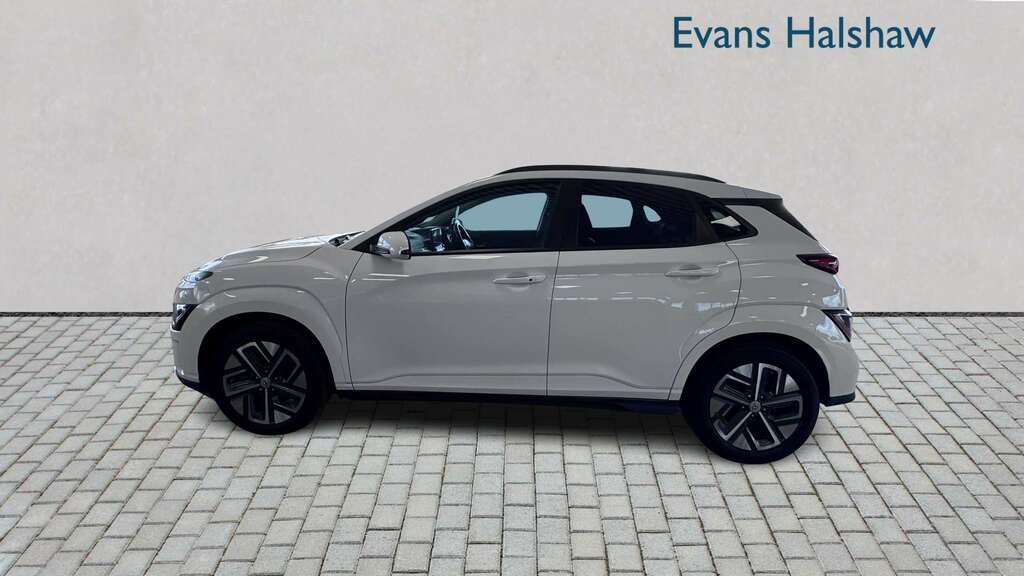 Hyundai Kona 150Kw Ultimate 64Kwh 2023 SH23HTP White #4