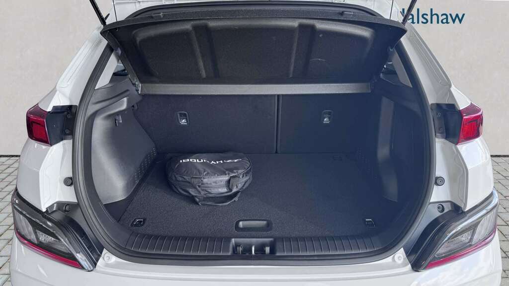 Hyundai Kona 150Kw Ultimate 64Kwh 2023 SH23HTP White #6