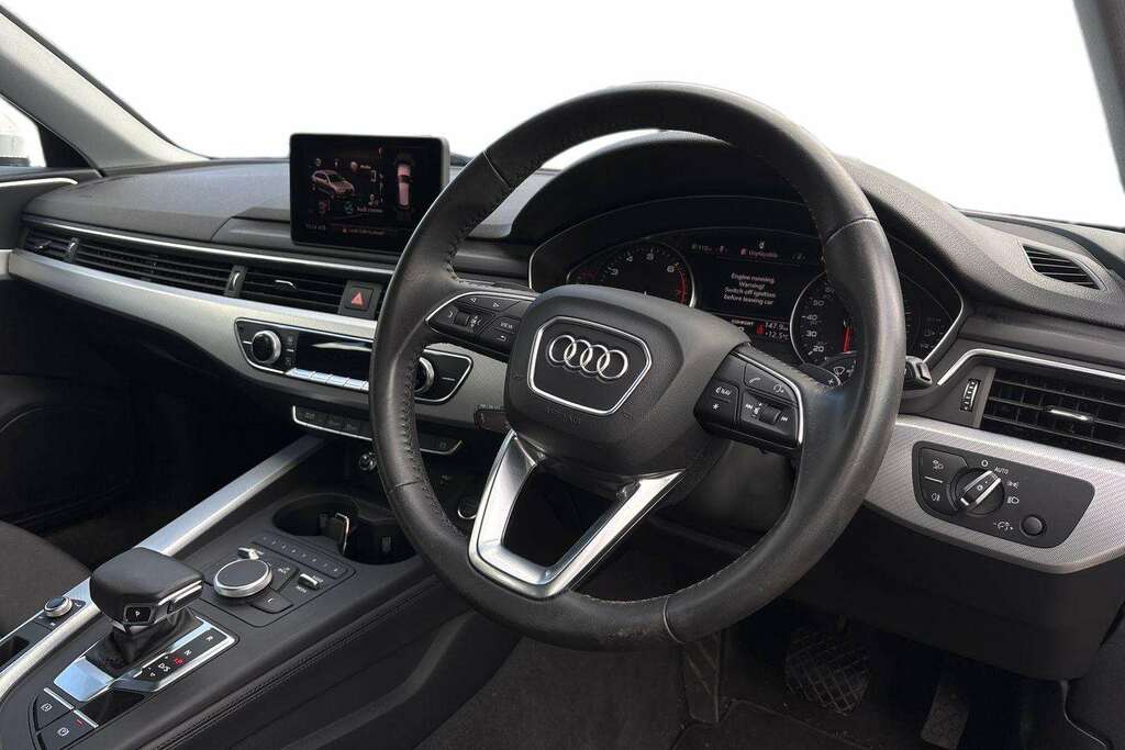 Audi A4 35 Tfsi Se S Tronic 2019 White #5