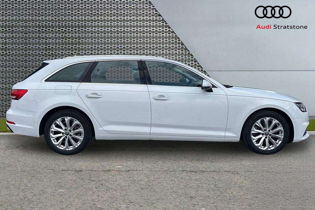Audi A4 35 Tfsi Se S Tronic 2019 White #3