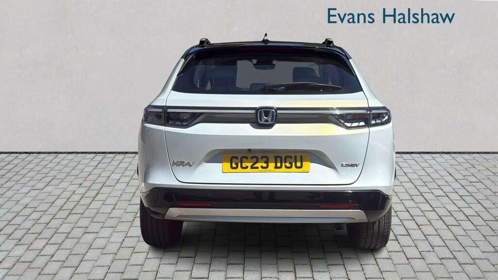 Honda Hr-V 1.5 Ehev Advance Style Cvt 2023 White #3