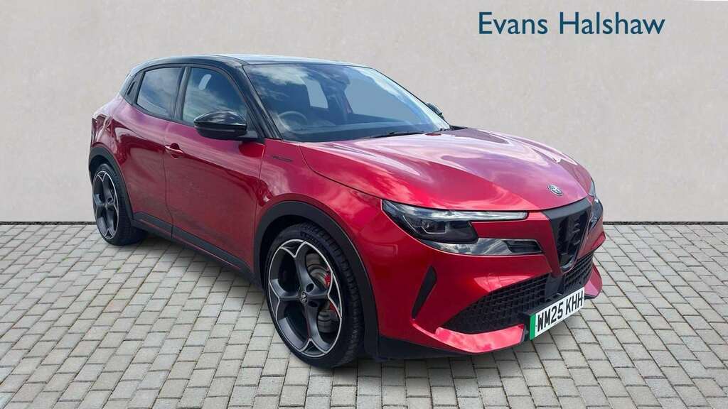 Alfa Romeo Junior 207Kw Elettrica Veloce 54Kwh 2025 Red