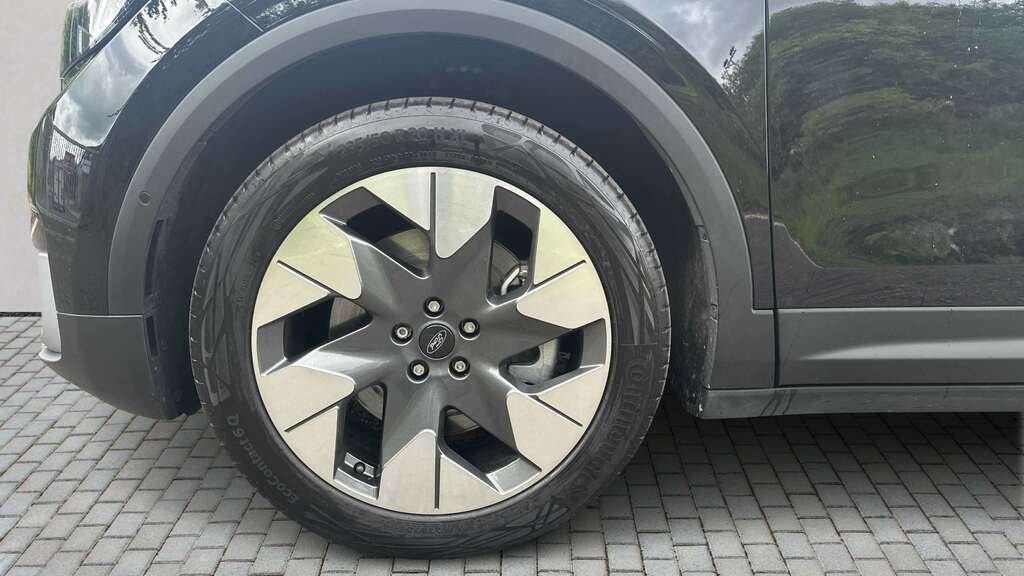 Ford Explorer 210Kw Premium 77Kwh 2026 SF26KTJ Black #3