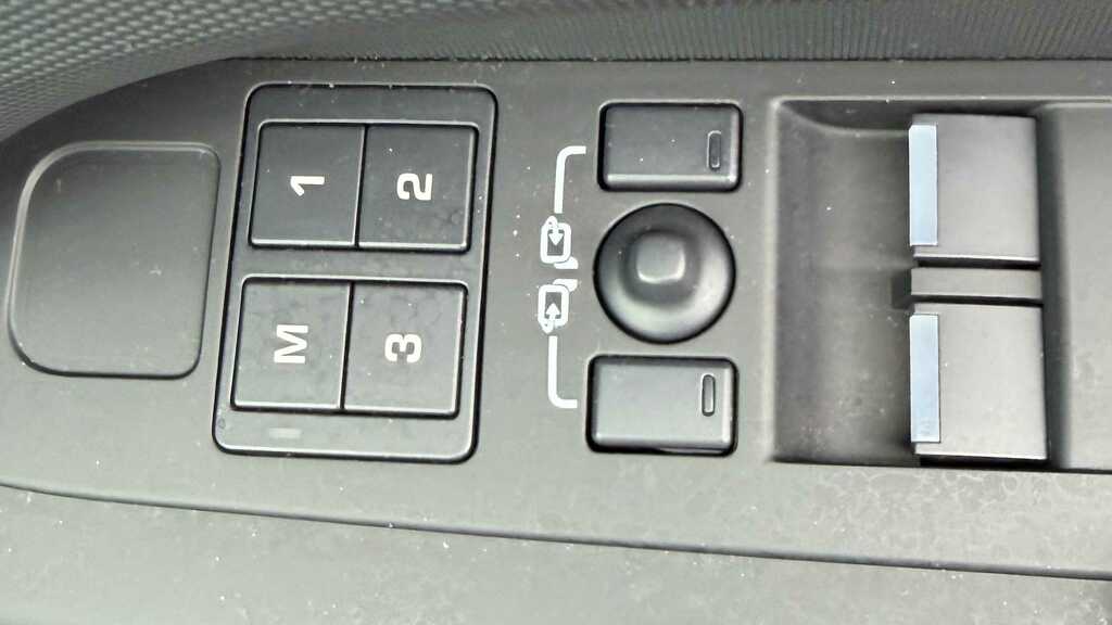 Land Rover Defender 90 3.0 D250 Hard Top Hse 3 Seat Black #20
