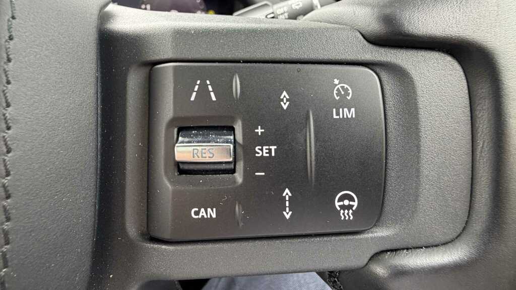 Land Rover Defender 90 3.0 D250 Hard Top Hse 3 Seat Black #14
