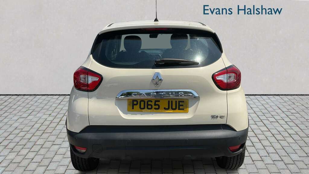 Renault Captur 0.9 Tce 90 Dynamique Nav 2015 White #3