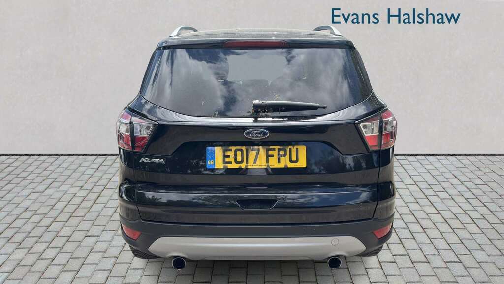 Ford Kuga 1.5 Tdci Titanium 2Wd 2017 EO17FPU Black #4