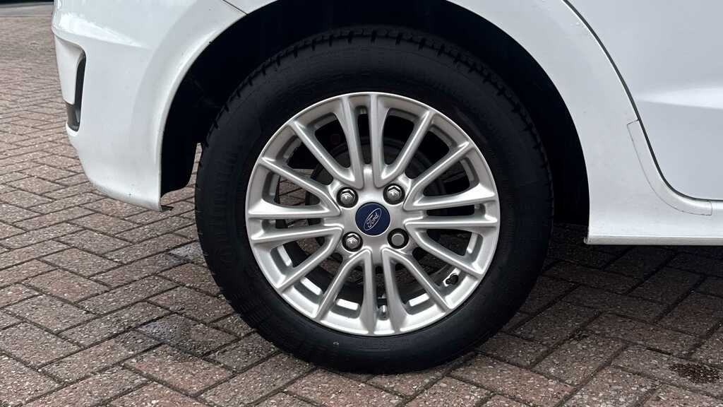 Ford KA+ 1.2 Zetec 2019 White #4