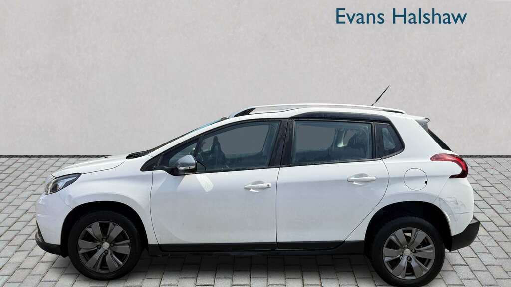 Peugeot 2008 1.2 Puretech Allure 82 Bhp Black #2
