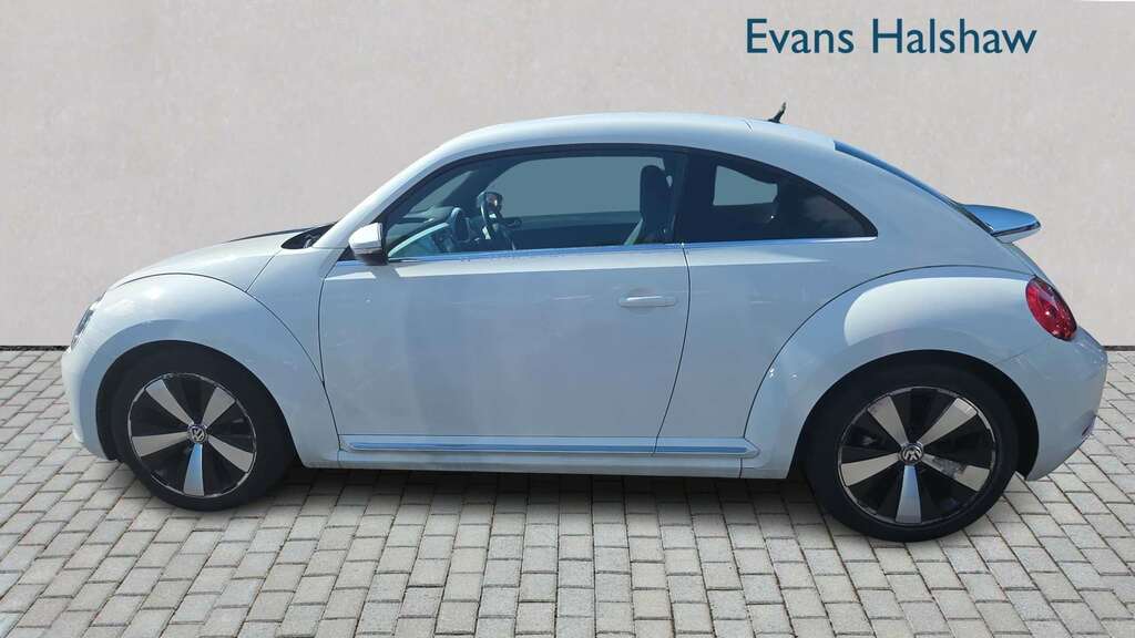 Volkswagen Beetle 1.4 Tsi Design 2015 White #2