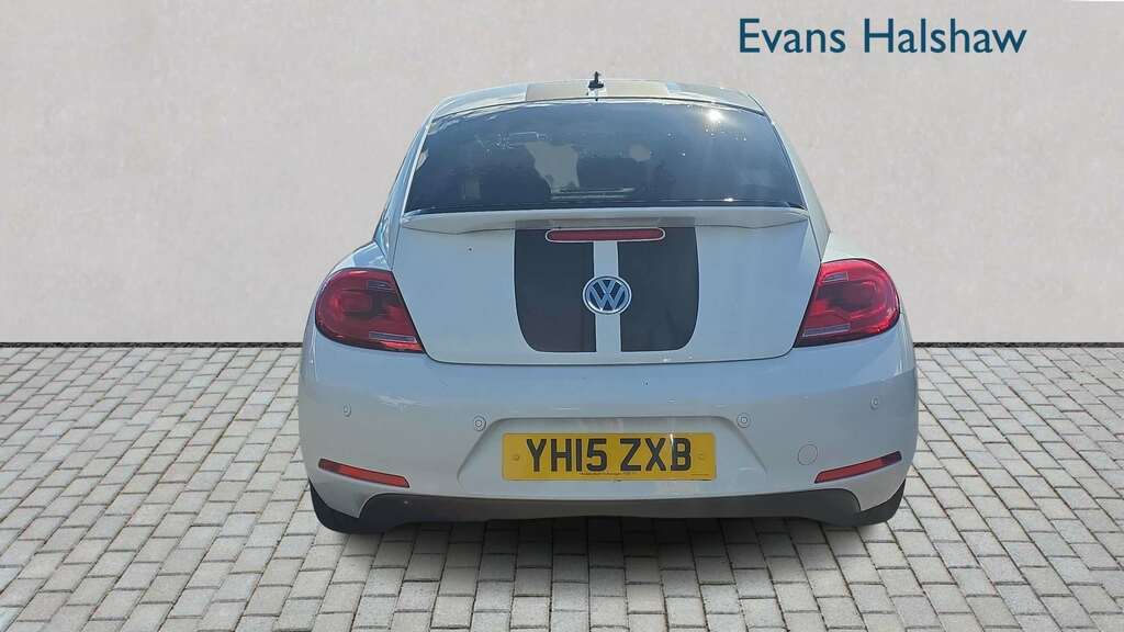 Volkswagen Beetle 1.4 Tsi Design 2015 White #4