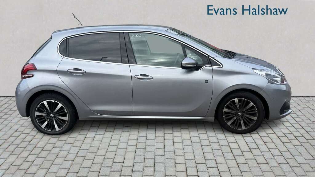 Peugeot 208 1.2 Puretech 82 Tech Edition Start Stop 2019 Grey #4