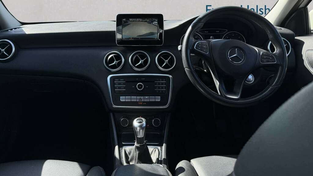 Mercedes-Benz A Class A180d Se 2017 White #5