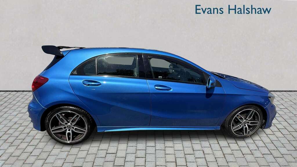 Mercedes-Benz A Class 1.6 A200 Sport Euro 6 Ss Black #3