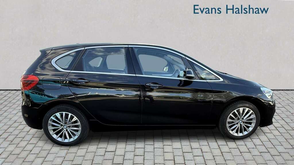 BMW 2 Series 220D Xdrive Luxury Step 2019 Black #3