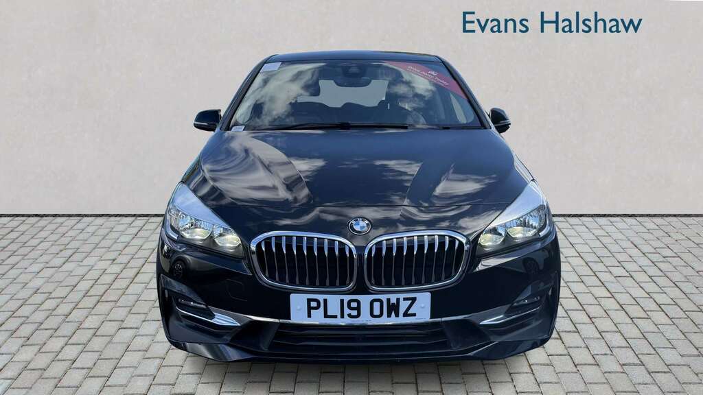 BMW 2 Series 220D Xdrive Luxury Step 2019 Black #4