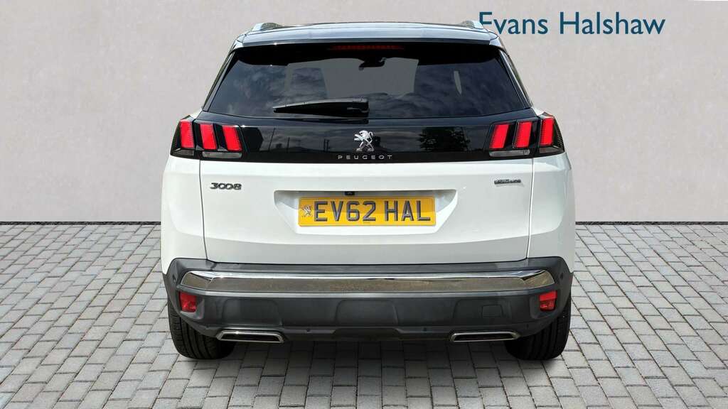 Peugeot 3008 1.2 Puretech Gt Line 2018 White #4
