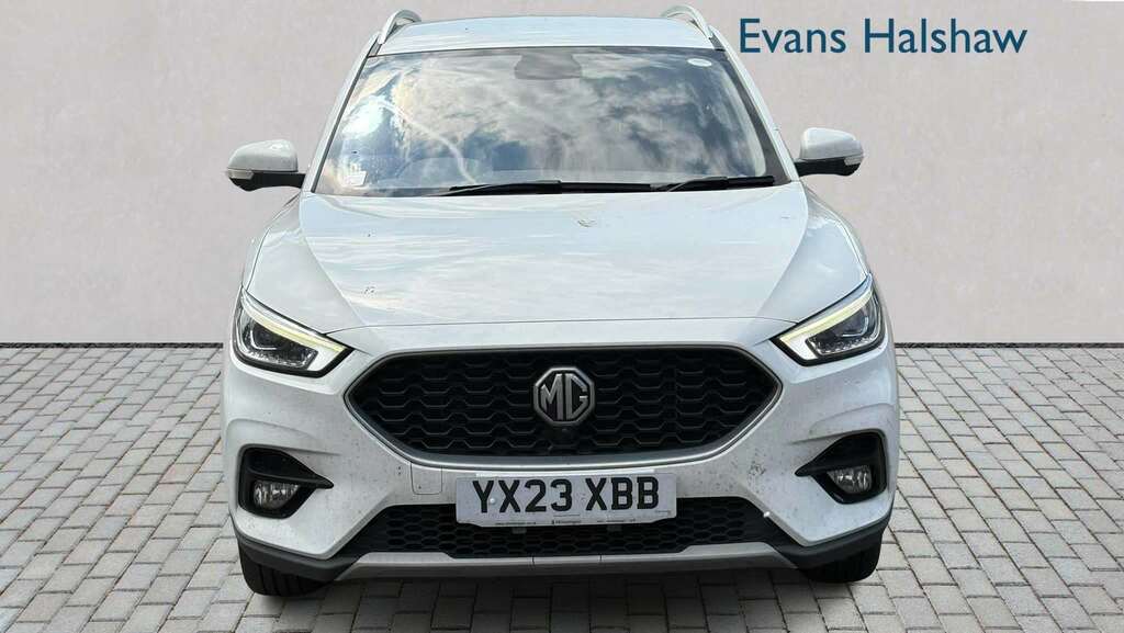 MG ZS 1.5 Vti-tech Exclusive 2023 White #2