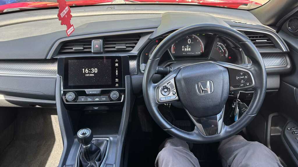 Honda Civic 1.5 Vtec Turbo Sport 5-Door White #12