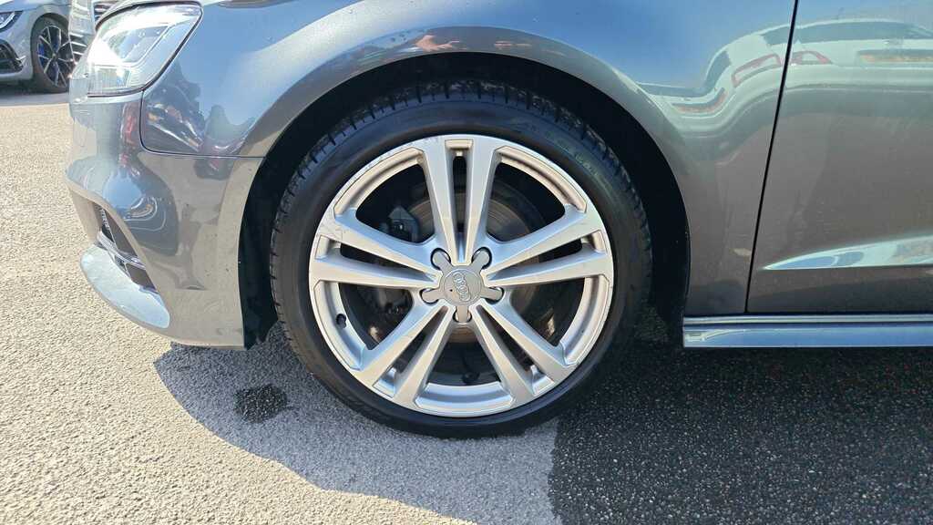 Audi A3 35 Tfsi S Line S Tronic 2019 GL69ZWM Grey #5