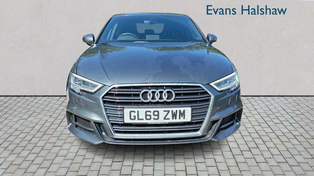 Audi A3 35 Tfsi S Line S Tronic 2019 GL69ZWM Grey #4