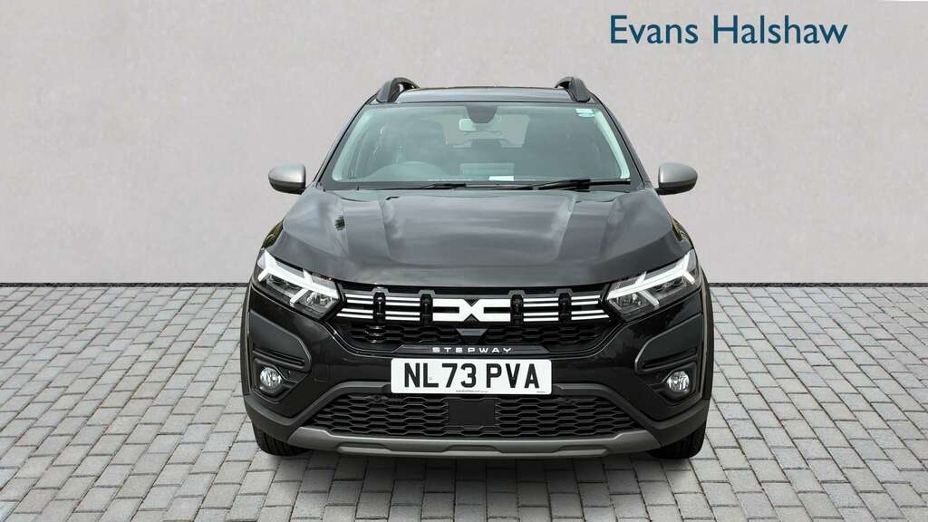 Dacia Sandero Stepway 1.0 Tce Journey 2023 Black #2