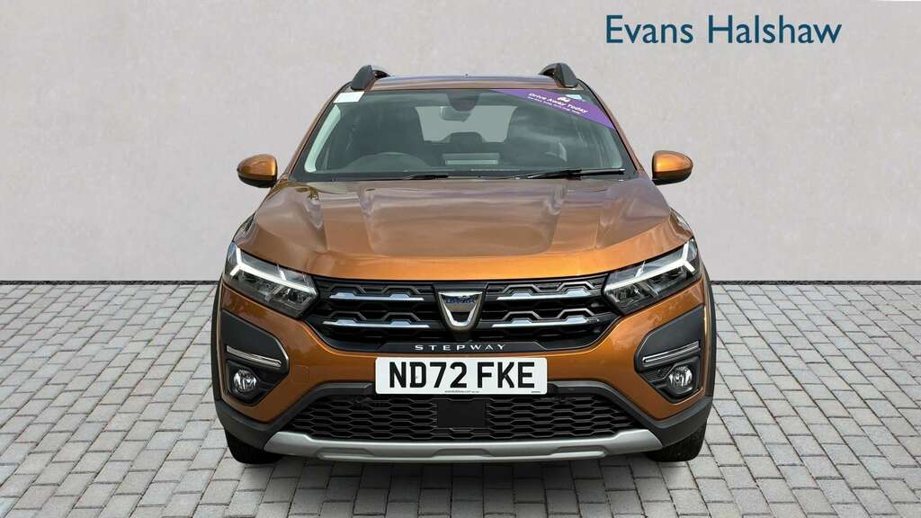 Dacia Sandero Stepway 2022 1.0 Tce Prestige 6-Speed 89 Bhp Euro Orange #2