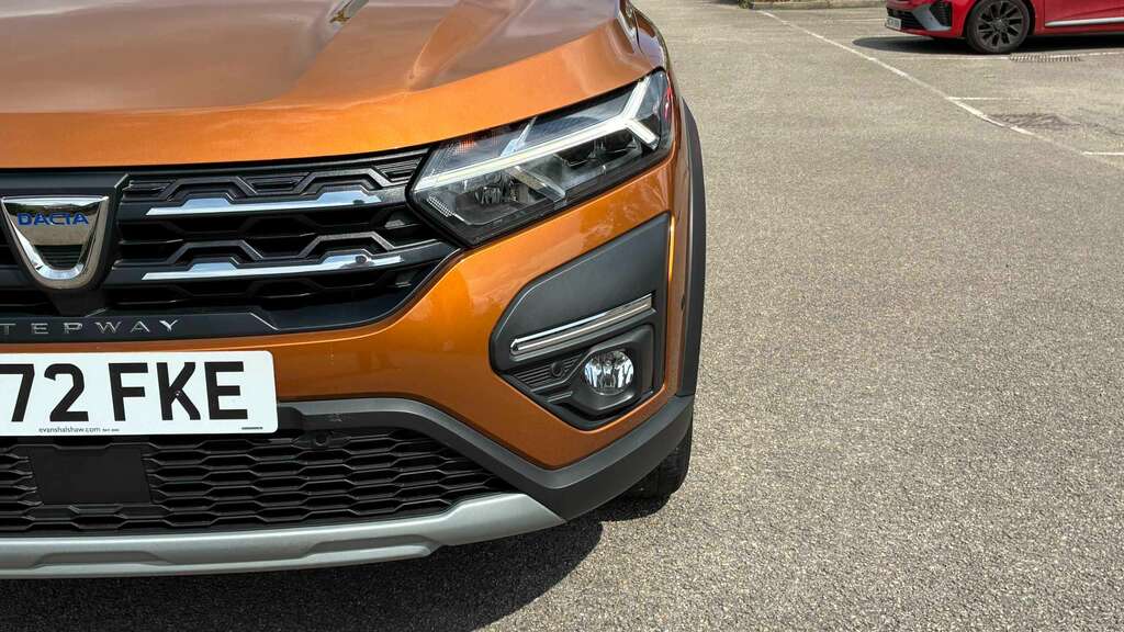 Dacia Sandero Stepway 2022 1.0 Tce Prestige 6-Speed 89 Bhp Euro Orange #11
