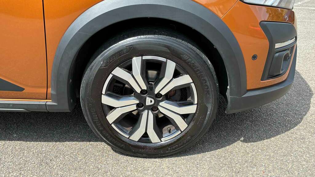 Dacia Sandero Stepway 2022 1.0 Tce Prestige 6-Speed 89 Bhp Euro Orange #17