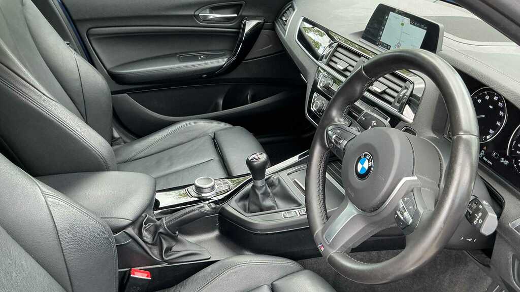 BMW 1 Series Hatchback 1.5 116D Se Business 5-Door 2019 White #10