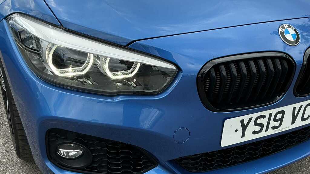 BMW 1 Series Hatchback 1.5 116D Se Business 5-Door 2019 White #19