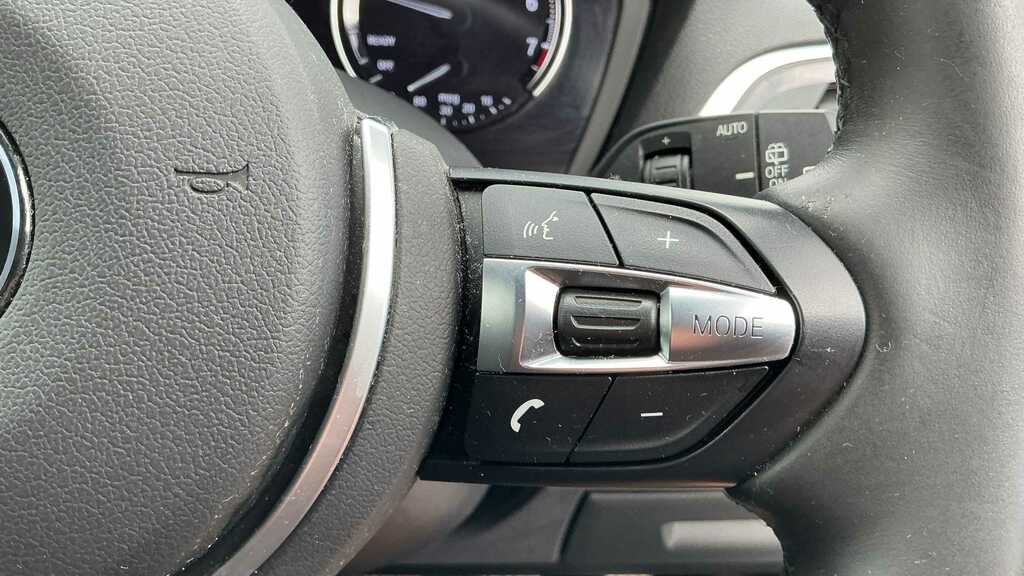 BMW 1 Series Hatchback 1.5 116D Se Business 5-Door 2019 White #9
