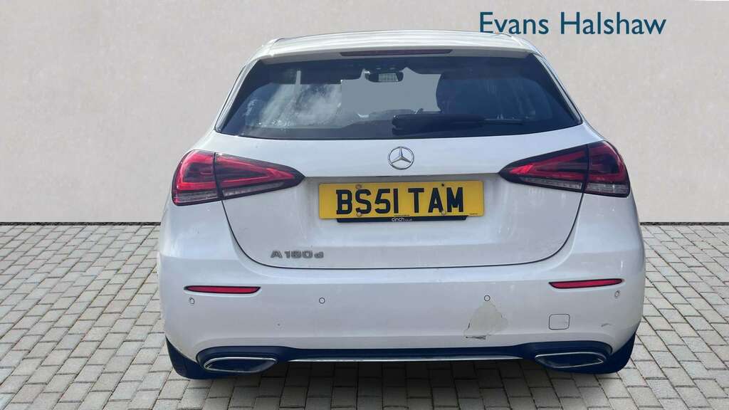 Mercedes-Benz A Class A180d Sport Executive 2018 GV68KMF White #3