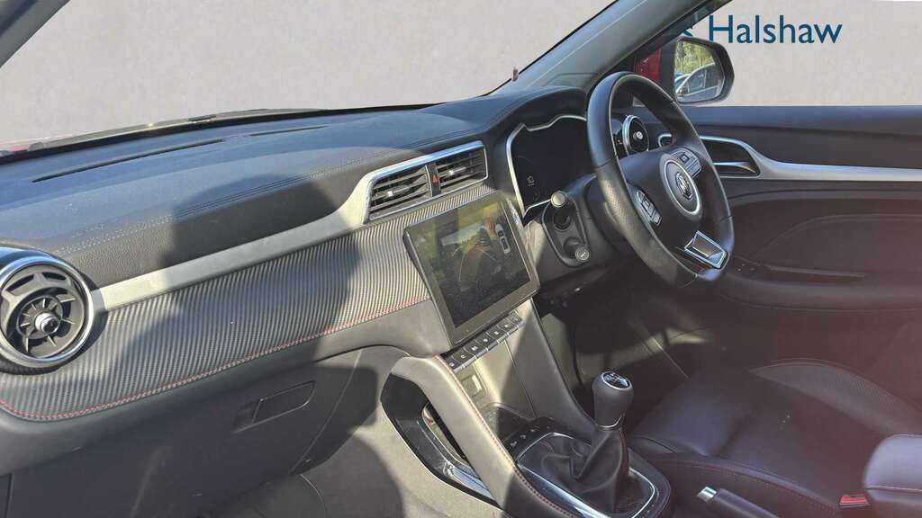 MG ZS 1.0T Gdi Exclusive 2023 Red #5