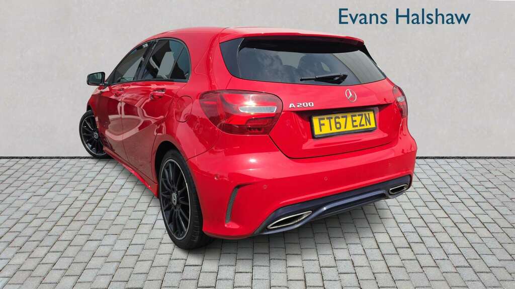 Mercedes-Benz A Class A200 Amg Line Premium Plus 2017 Red