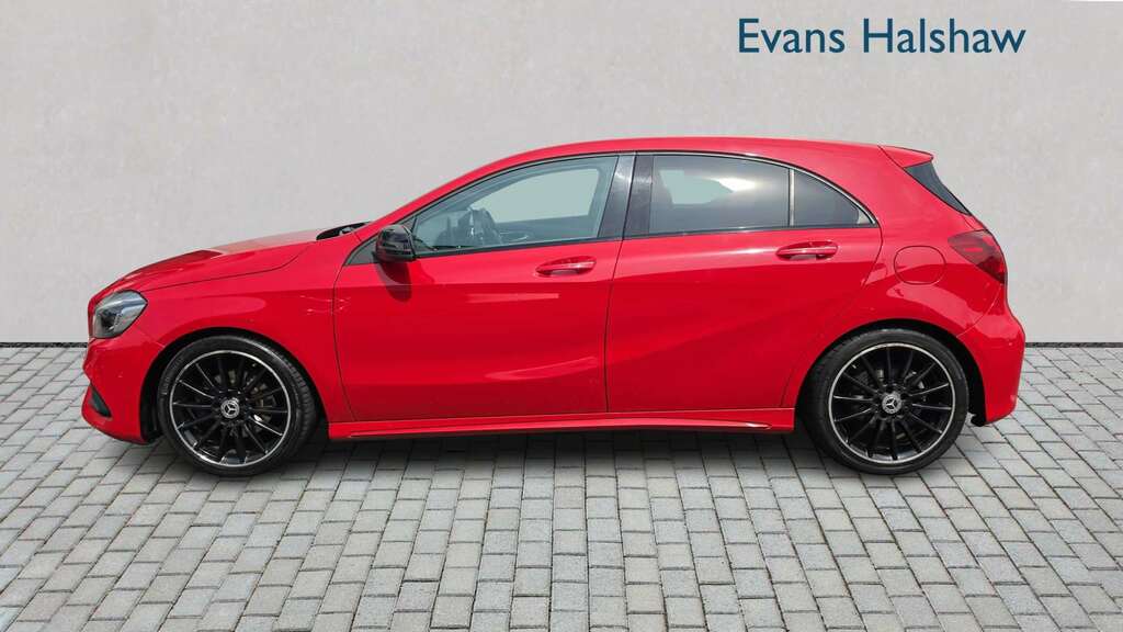 Mercedes-Benz A Class A200 Amg Line Premium Plus 2017 FT67EZN Red #2