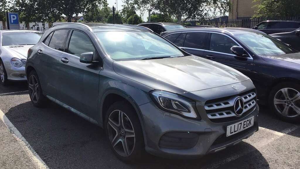 Mercedes-Benz GLA Class 220D 4Matic Amg Line Prem Plus 2017 Grey