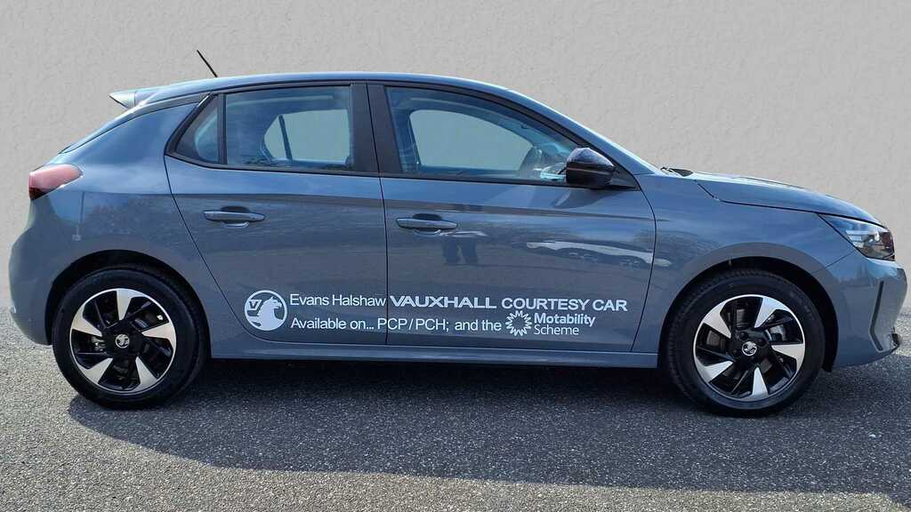 Vauxhall Corsa-e 100Kw Design 50Kwh 2025 YW74EBX #3