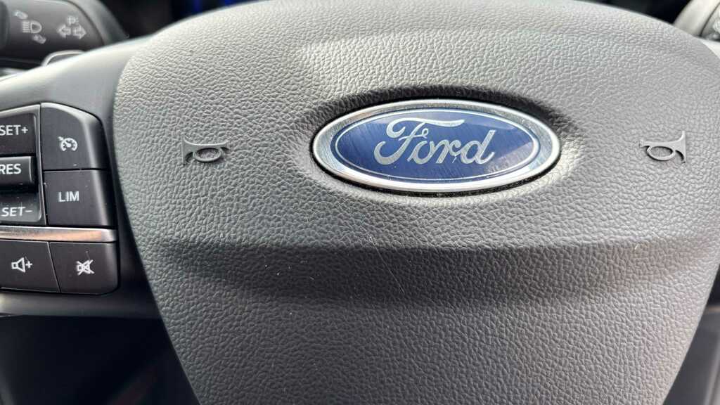 Ford Focus Estate St-line X Non Local Svp 1.0L Ford Ecoboost Red #19