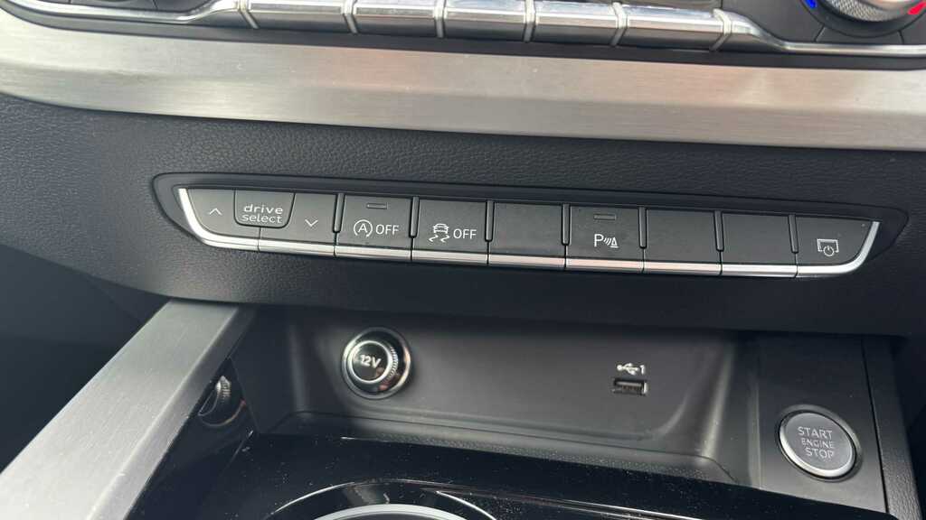 Audi A4 2.0 Tdi 30 Sport Saloon S Tronic Euro 6 Black #24