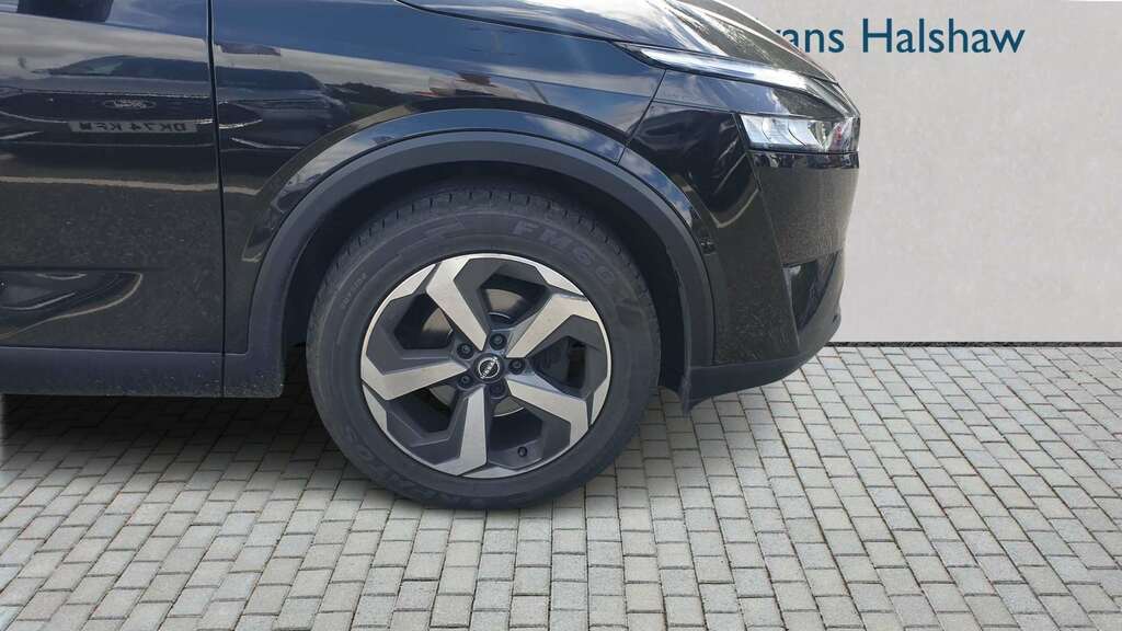 Nissan Qashqai 1.3 Dig-t Mh N-connecta 2024 BC73AZO Black #6