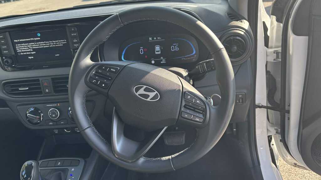 Hyundai I10 1.2 Premium Hatchback Euro 6 Ss Green #7