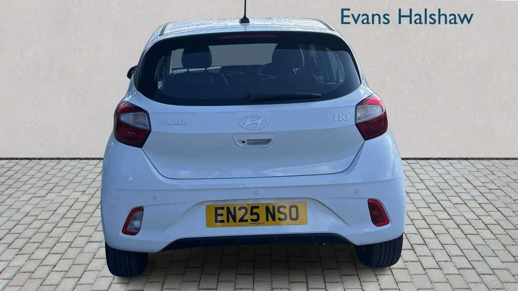 Hyundai I10 1.2 79 Advance Nav 2025 White #3