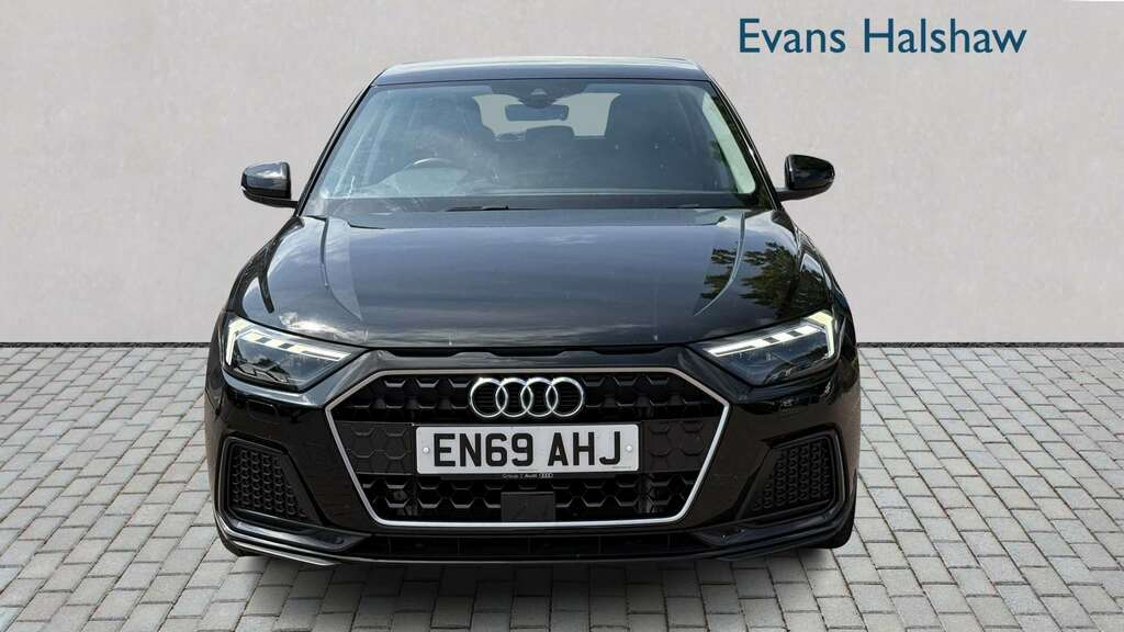 Audi A1 1.0 Tfsi 30 Sport Sportback S Tronic Eu White #3