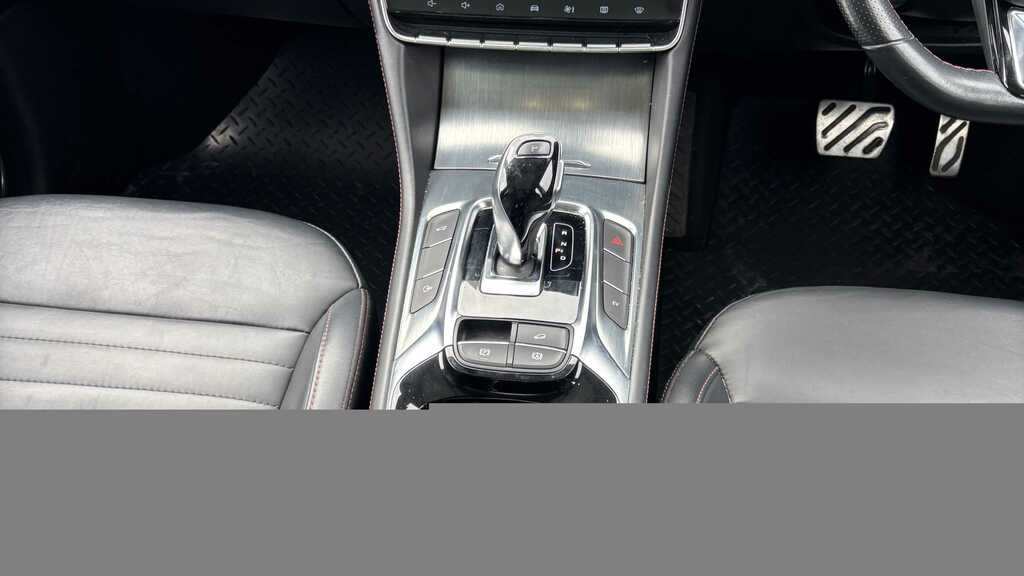 MG HS 1.5 T-gdi Phev Exclusive 2023 White #6