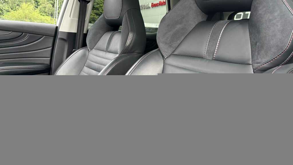 MG HS 1.5 T-gdi Phev Exclusive 2023 White #5