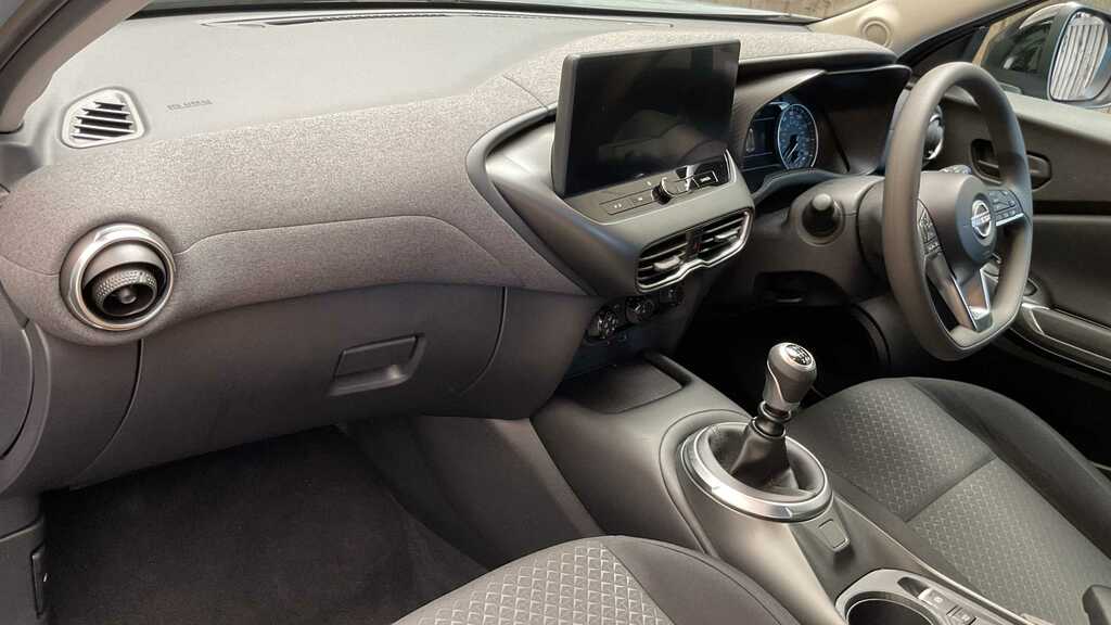 Nissan Juke 1.0 Dig-t Acenta Premium 2026 CJ75JBZ Grey #6