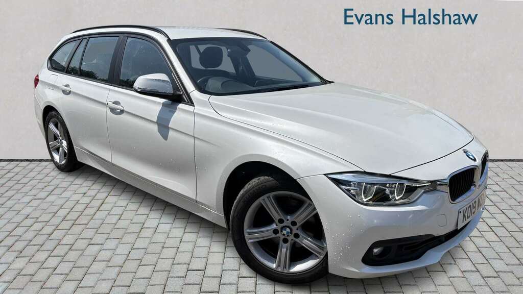 BMW 3 Series 2019 2.0 318D M Sport Shadow Edition Saloon Di Black #1